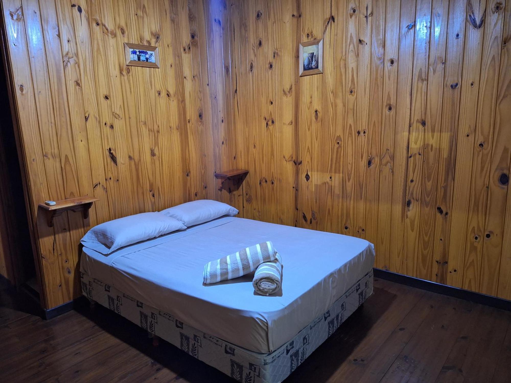 La Casona Hotel Puerto Iguazú Cameră foto
